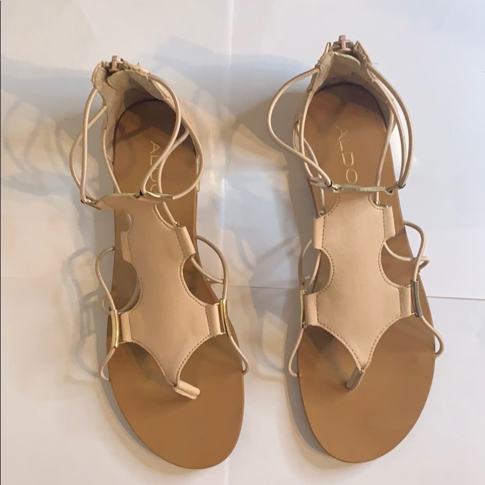 Aldo gladiator sandals cream w/gold size 7.5